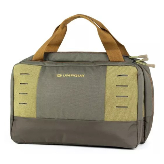 Umpqua ZS2 Traveler Fly Tying Kit Bag - Olive in de groep Opslag / Tackle Tassen / Accessoires Tassen bij Sportfiskeprylar.se (NFD9366-Bag)